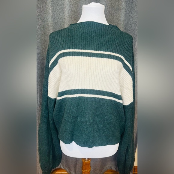 Gilli Dark Green and Cream Turtleneck Sweater Sz Medium - Picture 2 of 11